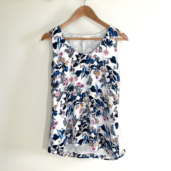 Camber and Grace Floral Tank Top - Picture 1 of 5